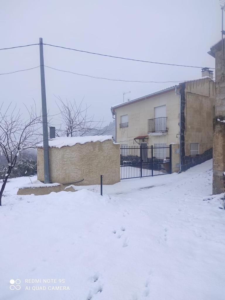 Casa Rural Del Saz Yeste Exterior foto